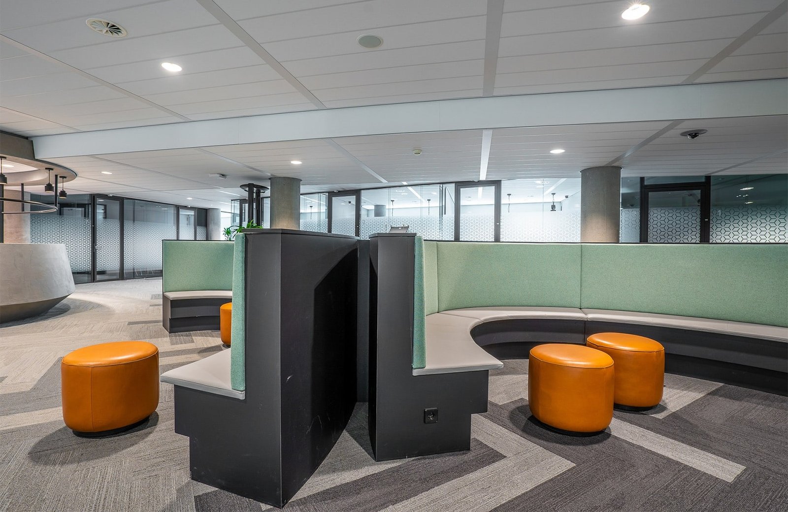 Lounge Interiors